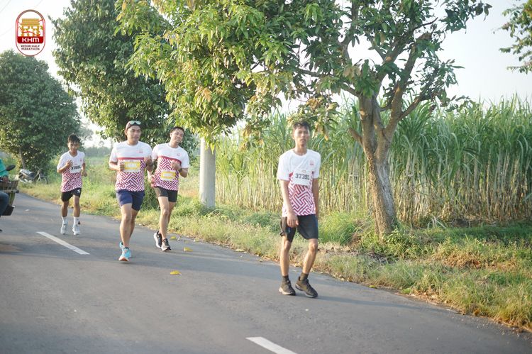 Race photo from Kediri Half Marathon 2024