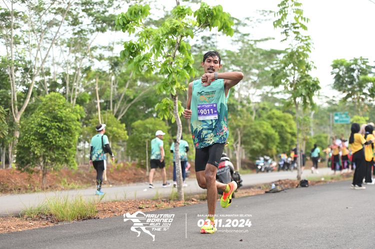 Race photo from Arutmin Borneo Run 2024