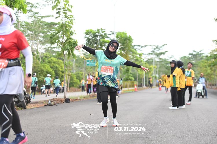 Race photo from Arutmin Borneo Run 2024