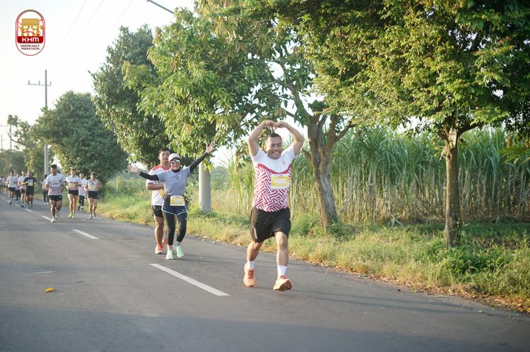 Race photo from Kediri Half Marathon 2024