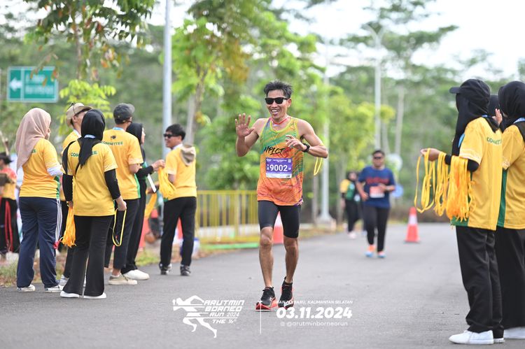 Race photo from Arutmin Borneo Run 2024