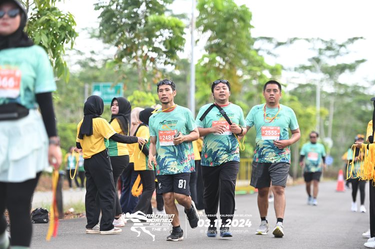 Race photo from Arutmin Borneo Run 2024