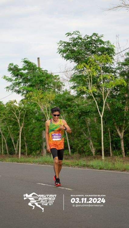 Race photo from Arutmin Borneo Run 2024
