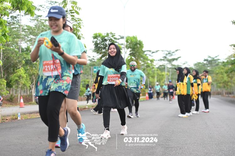 Race photo from Arutmin Borneo Run 2024
