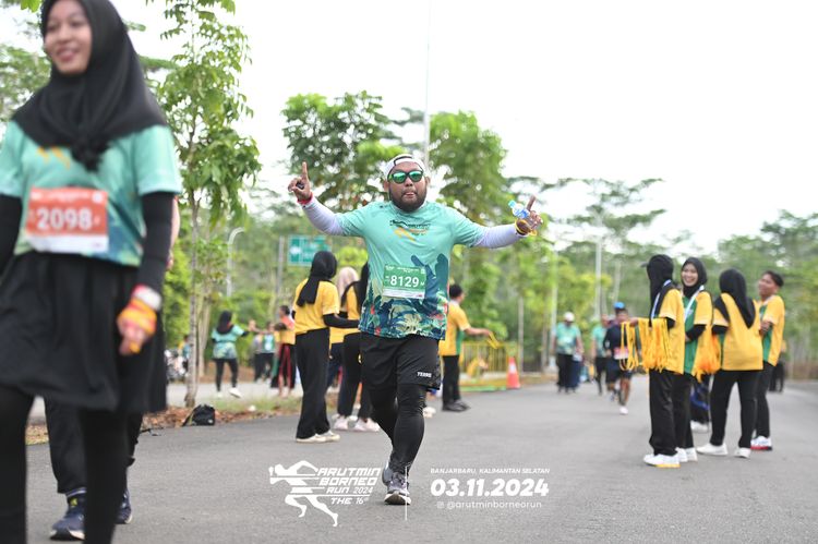 Race photo from Arutmin Borneo Run 2024