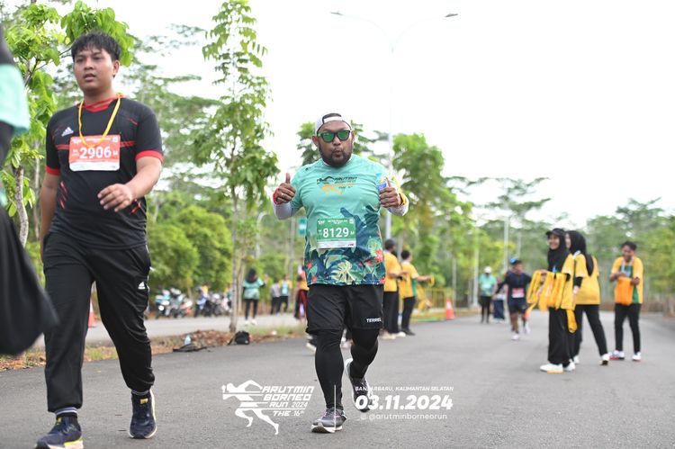 Race photo from Arutmin Borneo Run 2024