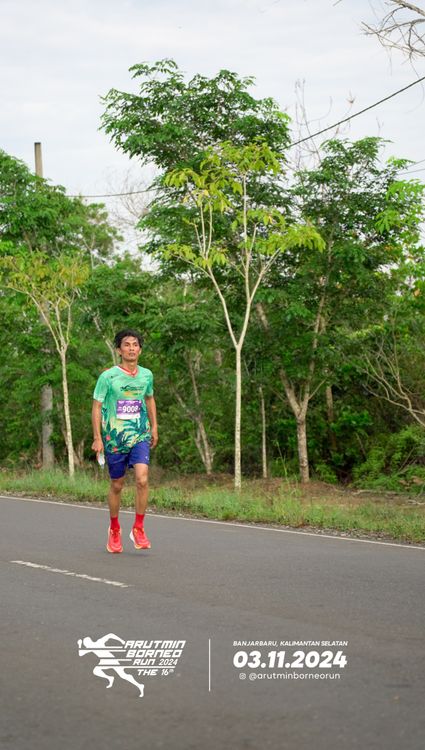 Race photo from Arutmin Borneo Run 2024
