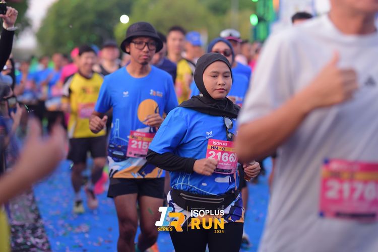 Race photo from Isoplus Run 2024 Surabaya