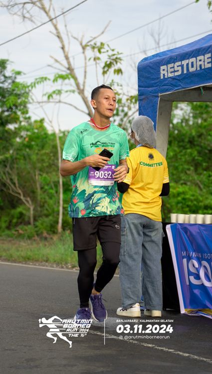 Race photo from Arutmin Borneo Run 2024