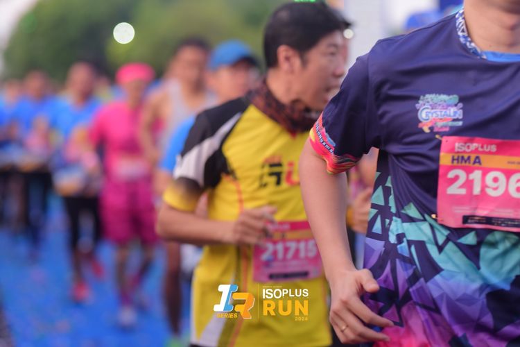 Race photo from Isoplus Run 2024 Surabaya