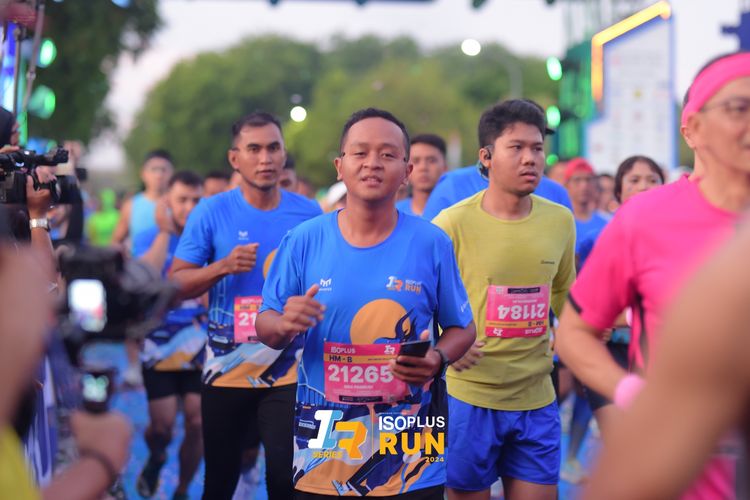 Race photo from Isoplus Run 2024 Surabaya