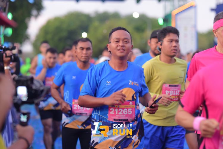 Race photo from Isoplus Run 2024 Surabaya