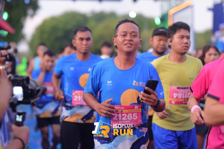 Race photo from Isoplus Run 2024 Surabaya