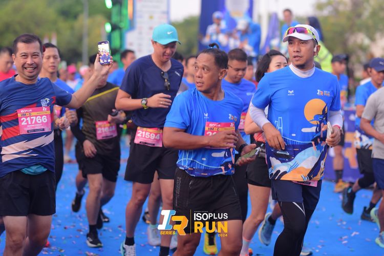Race photo from Isoplus Run 2024 Surabaya