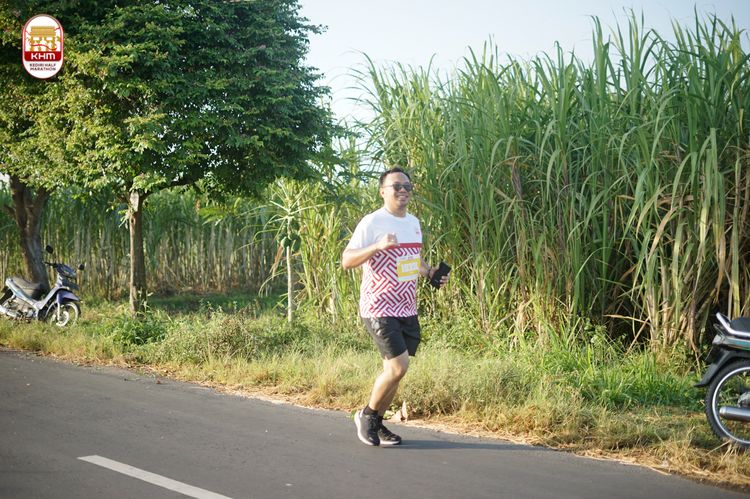 Race photo from Kediri Half Marathon 2024