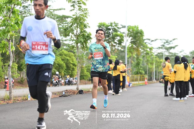 Race photo from Arutmin Borneo Run 2024
