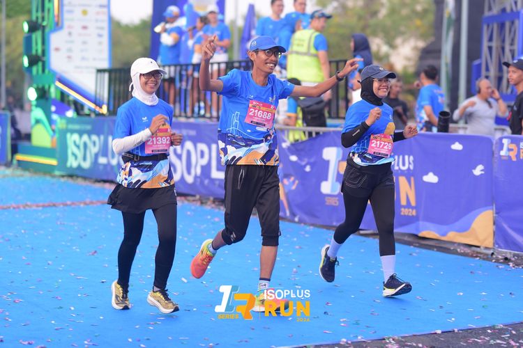 Race photo from Isoplus Run 2024 Surabaya