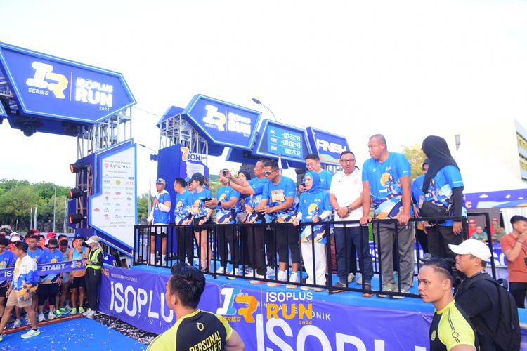 Race photo from Isoplus Run 2024 Surabaya