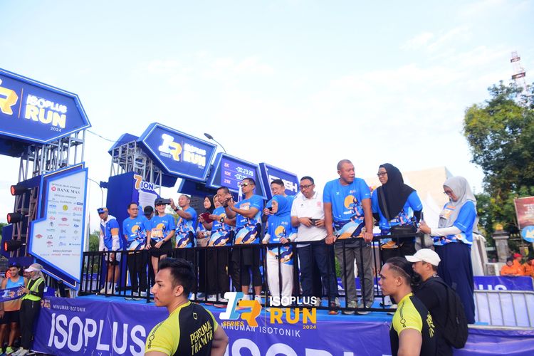 Race photo from Isoplus Run 2024 Surabaya