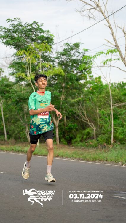 Race photo from Arutmin Borneo Run 2024