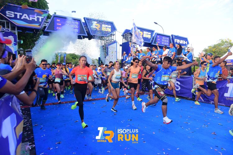 Race photo from Isoplus Run 2024 Surabaya