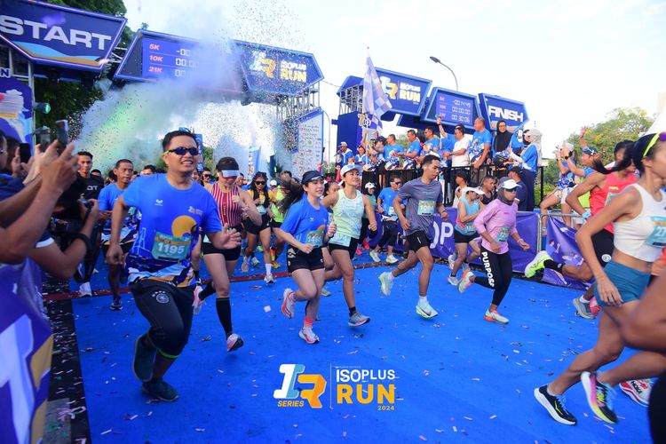 Race photo from Isoplus Run 2024 Surabaya