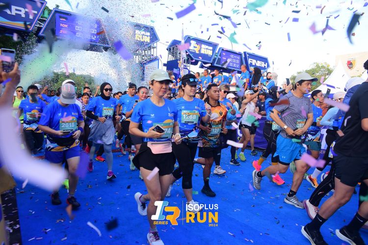 Race photo from Isoplus Run 2024 Surabaya
