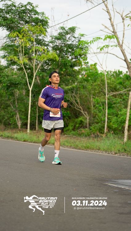 Race photo from Arutmin Borneo Run 2024