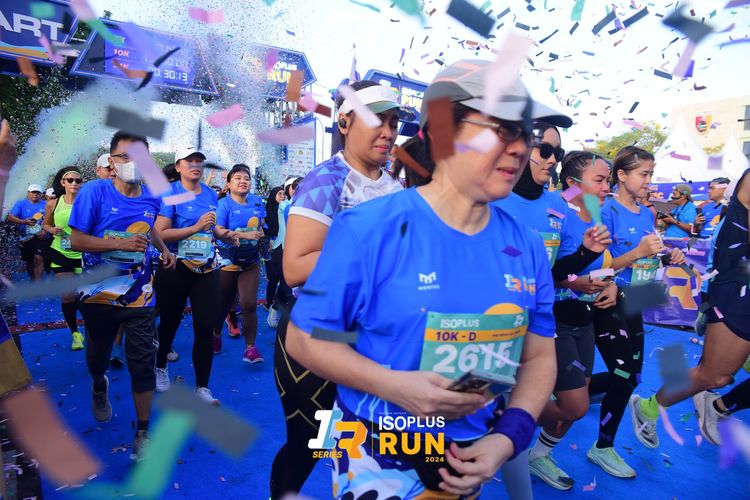 Race photo from Isoplus Run 2024 Surabaya