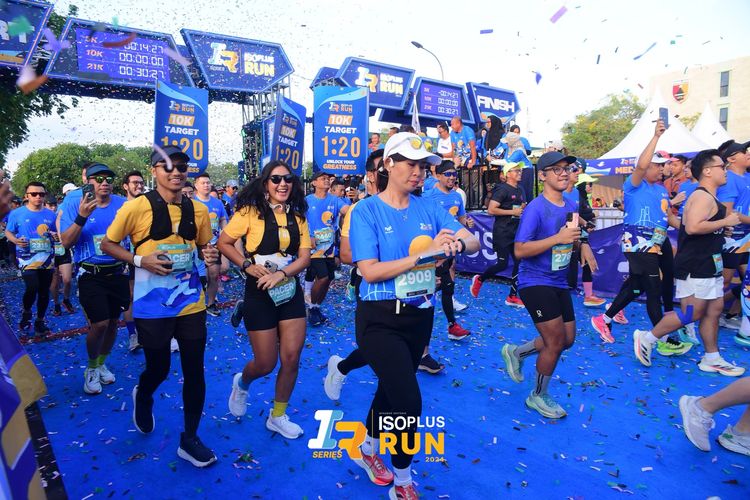 Race photo from Isoplus Run 2024 Surabaya