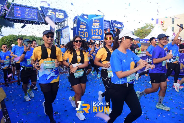 Race photo from Isoplus Run 2024 Surabaya