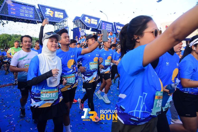 Race photo from Isoplus Run 2024 Surabaya