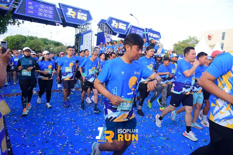 Race photo from Isoplus Run 2024 Surabaya