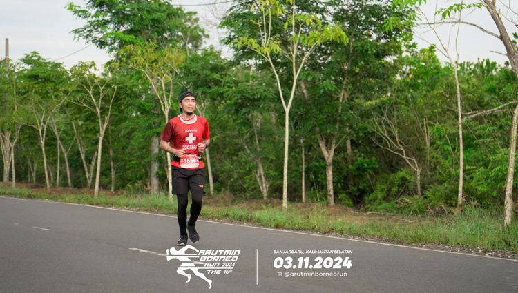 Race photo from Arutmin Borneo Run 2024
