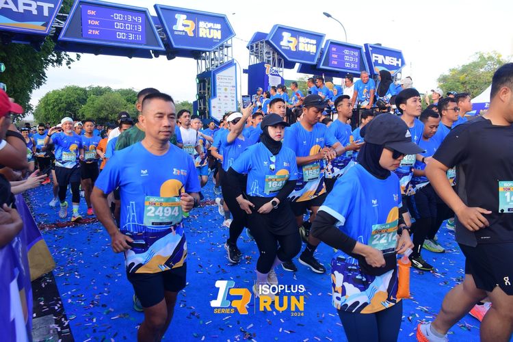 Race photo from Isoplus Run 2024 Surabaya