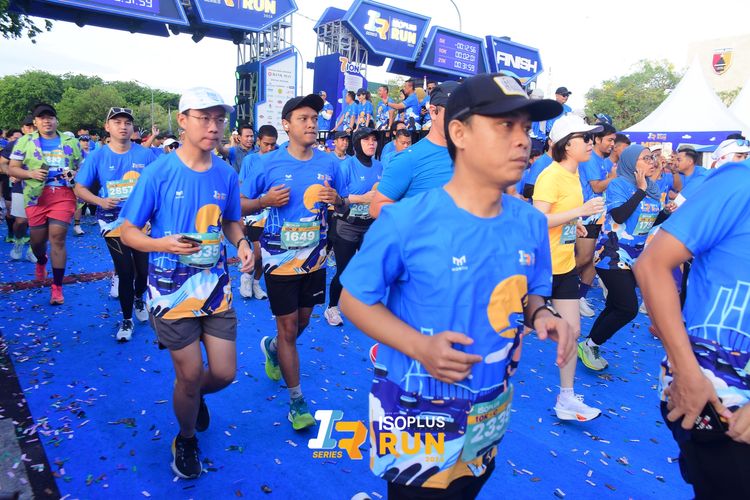 Race photo from Isoplus Run 2024 Surabaya