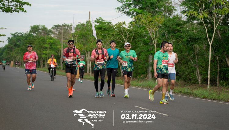 Race photo from Arutmin Borneo Run 2024