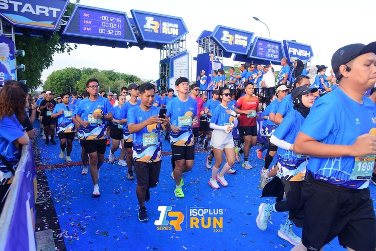Race photo from Isoplus Run 2024 Surabaya