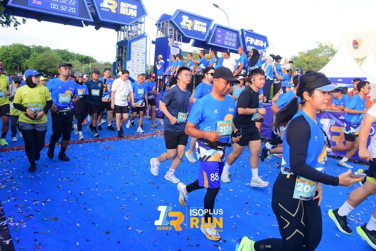 Race photo from Isoplus Run 2024 Surabaya