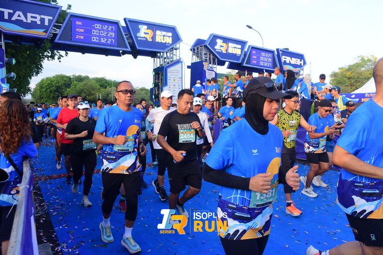 Race photo from Isoplus Run 2024 Surabaya