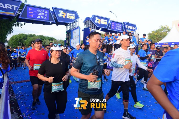 Race photo from Isoplus Run 2024 Surabaya