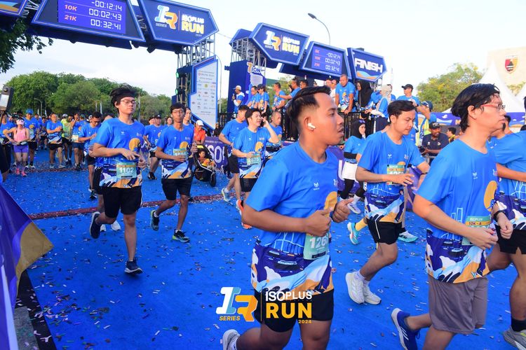 Race photo from Isoplus Run 2024 Surabaya