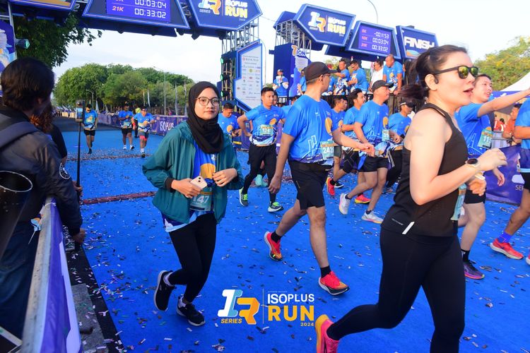 Race photo from Isoplus Run 2024 Surabaya