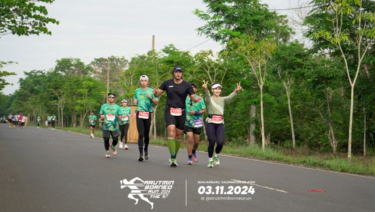 Race photo from Arutmin Borneo Run 2024