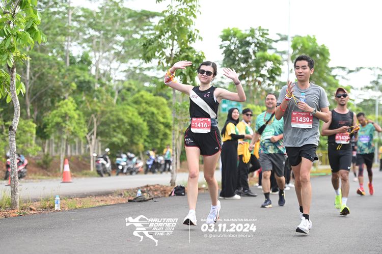 Race photo from Arutmin Borneo Run 2024