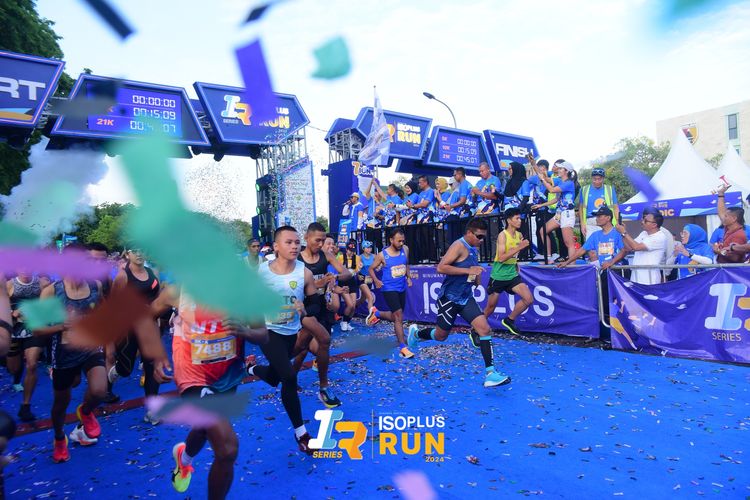 Race photo from Isoplus Run 2024 Surabaya