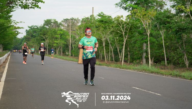 Race photo from Arutmin Borneo Run 2024