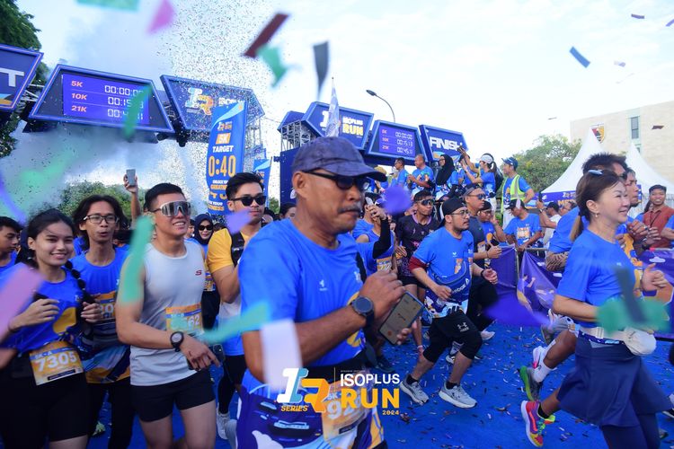 Race photo from Isoplus Run 2024 Surabaya