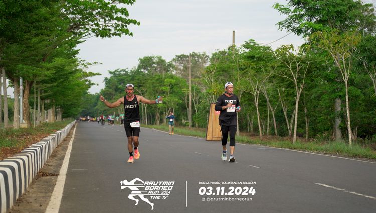 Race photo from Arutmin Borneo Run 2024