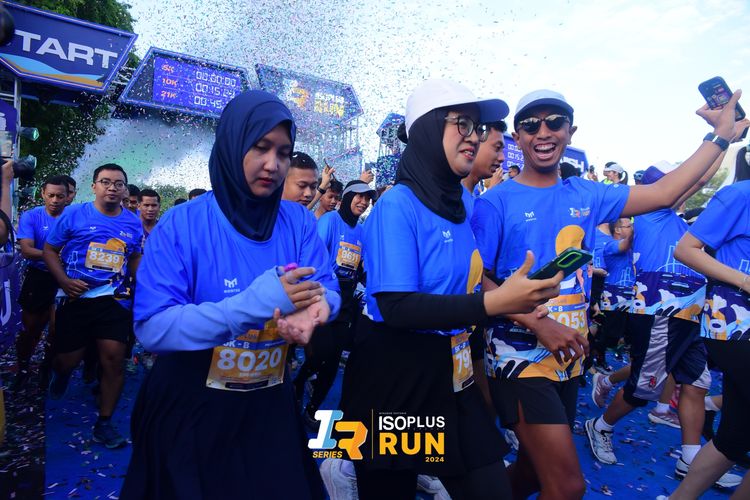 Race photo from Isoplus Run 2024 Surabaya